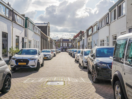 Leliestraat 24