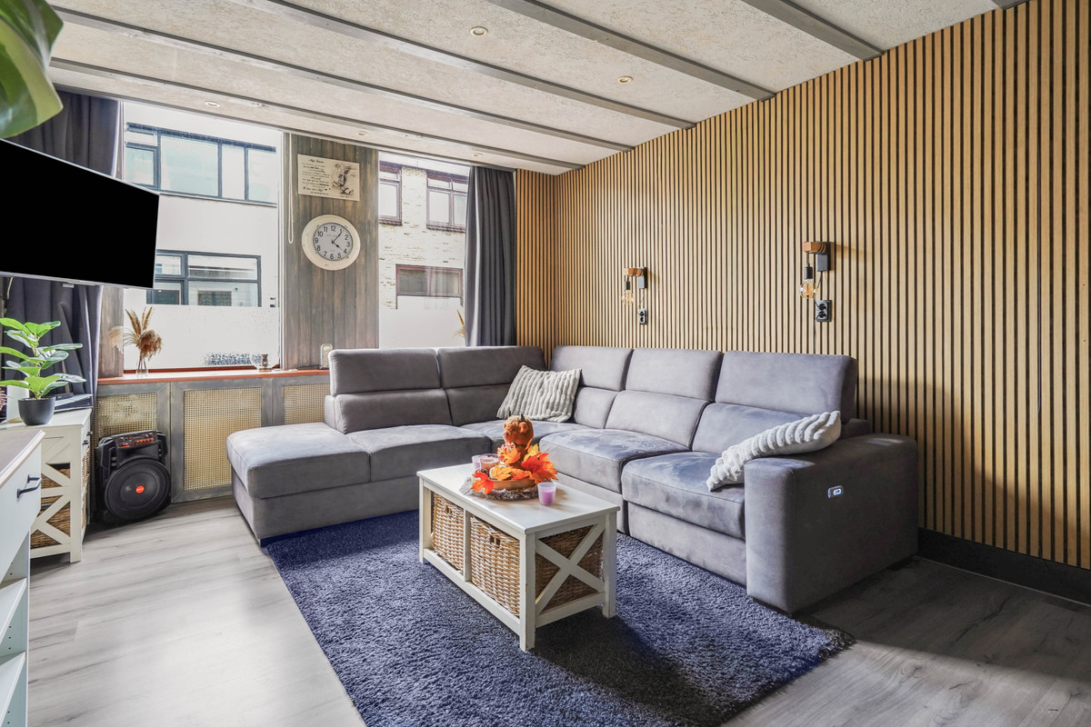Tussenwoning te koop: Leliestraat 24, Schiedam