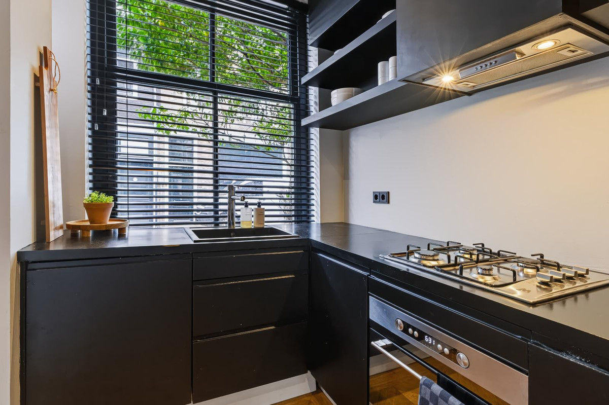 Studio te koop: Kerkstraat 178H, Amsterdam