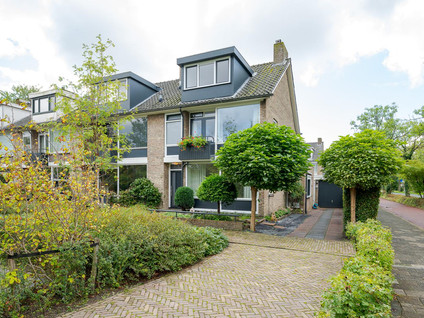 Van der Helmlaan 7