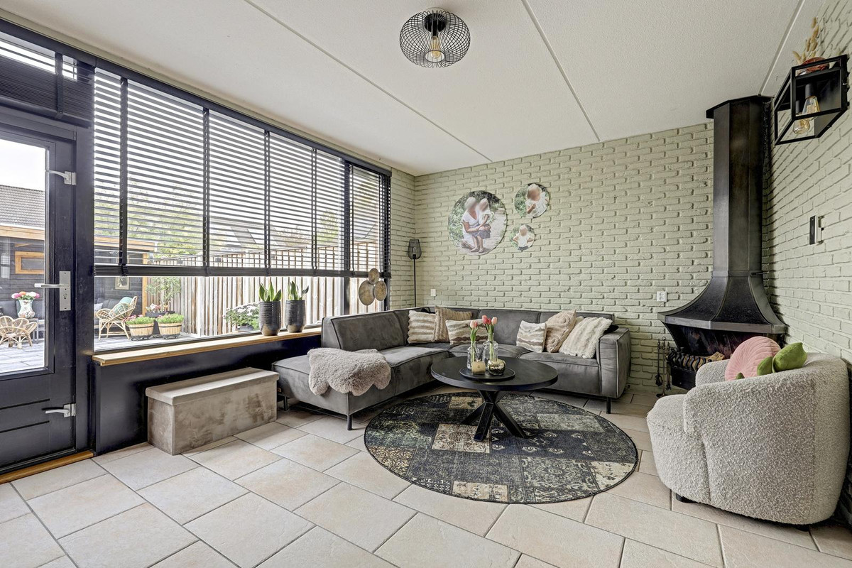 Tussenwoning te koop: Riekvoorde 16, Spijkenisse