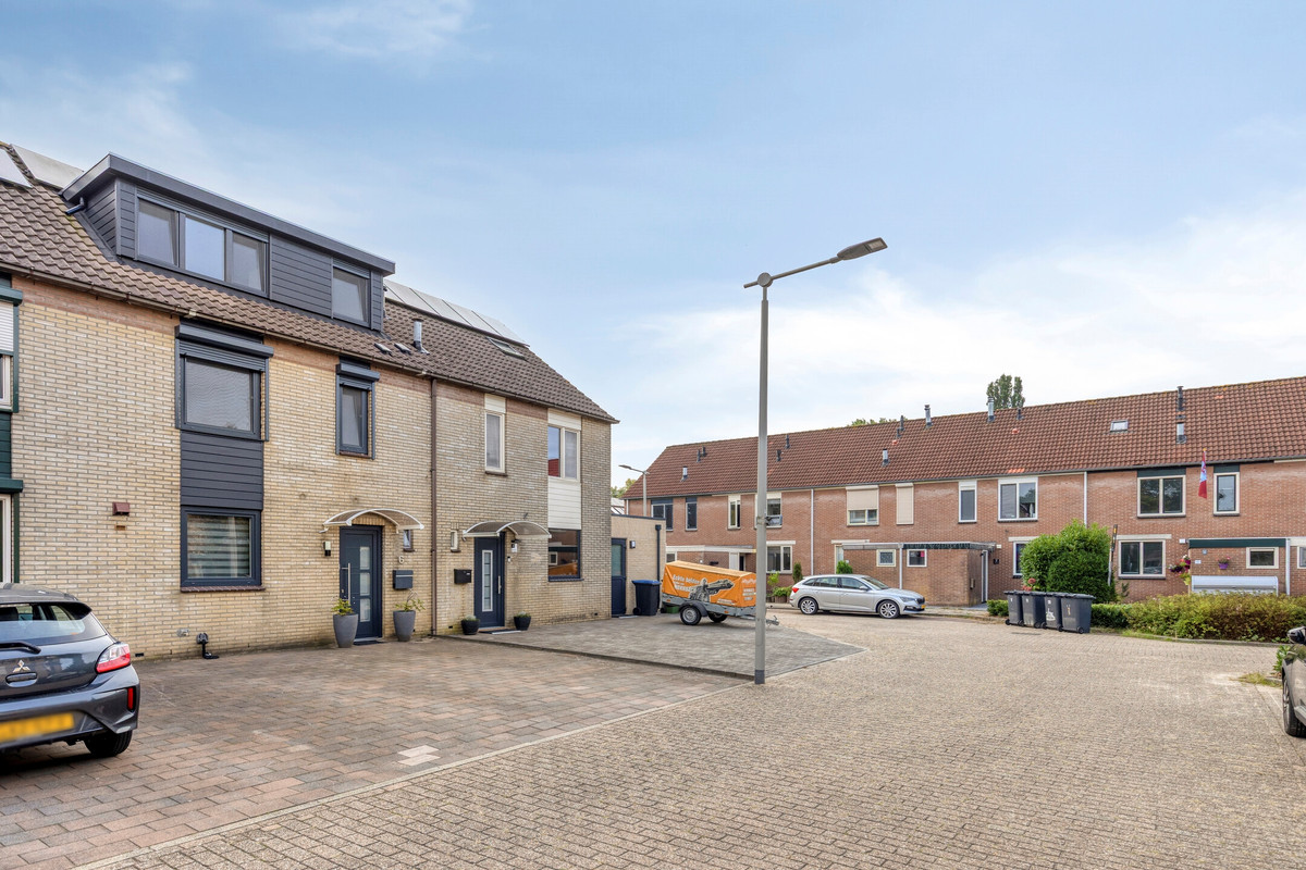 Tussenwoning te koop: Horststraat 6, Arnhem