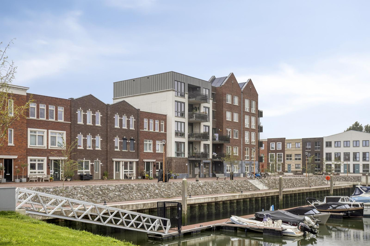 Appartement te koop: Rederijkade 89, Spijkenisse
