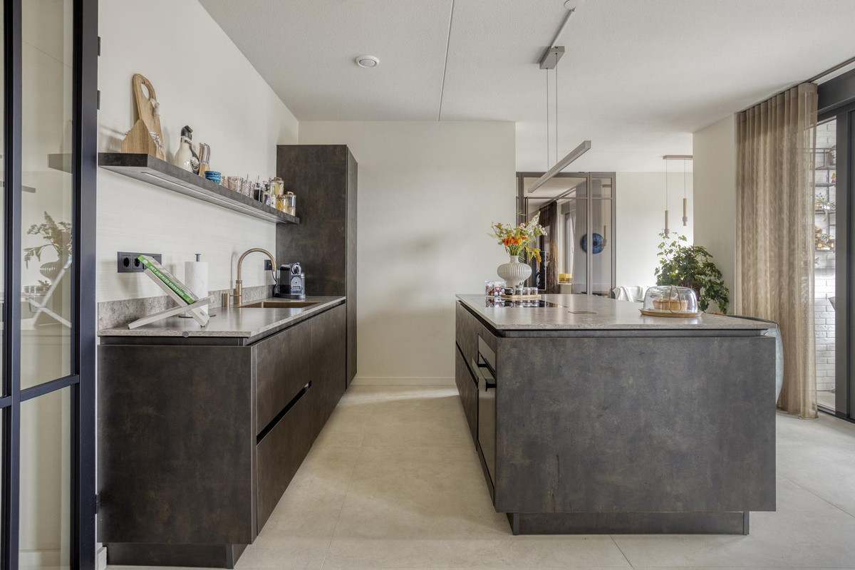 Appartement te koop: Rederijkade 89, Spijkenisse