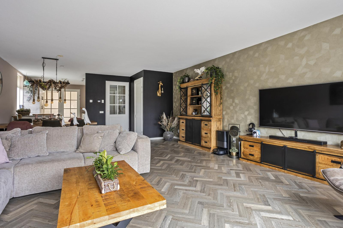 Hoekwoning te koop: Sneekermeer 60, Zoetermeer