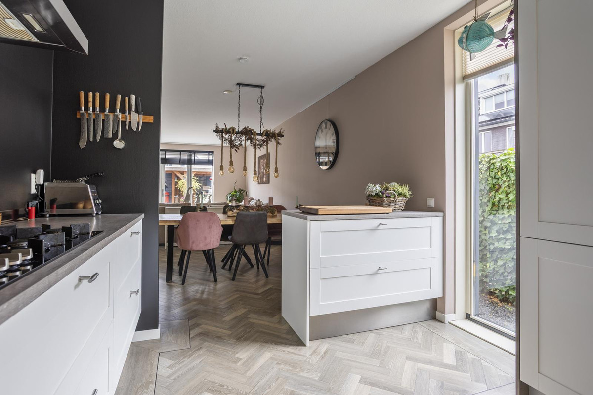 Hoekwoning te koop: Sneekermeer 60, Zoetermeer