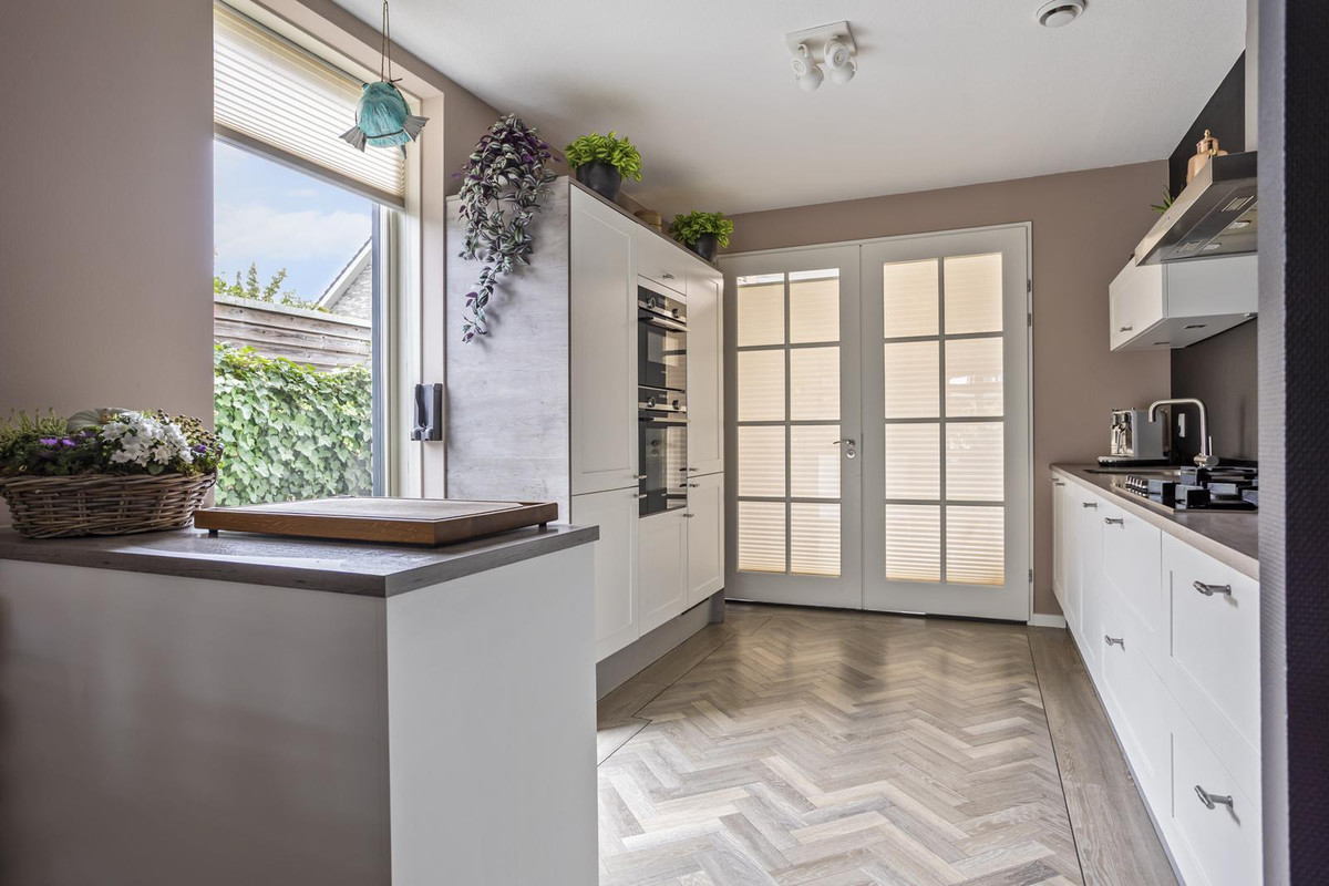Hoekwoning te koop: Sneekermeer 60, Zoetermeer