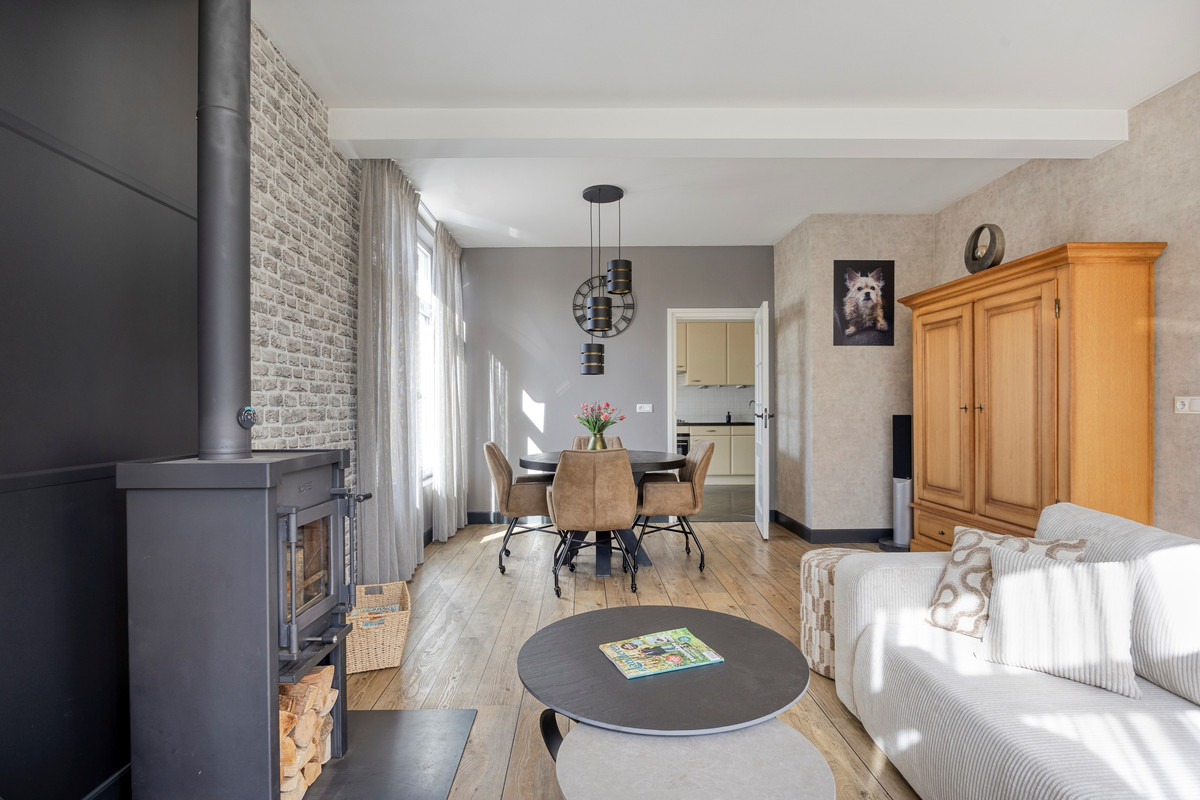 Twee-onder-één-kap te koop: Hilstraat 6, Oude-Tonge