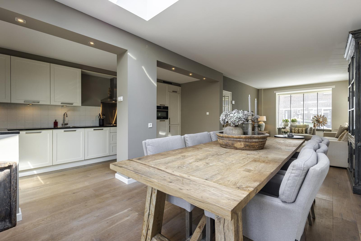 Hoekwoning te koop: Adama van Scheltemastraat 10, Sliedrecht
