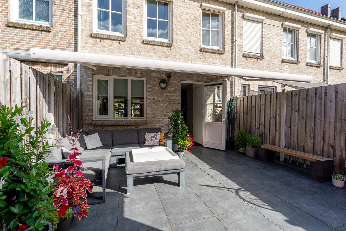 Tussenwoning te koop: Singelkade 84, Middelharnis