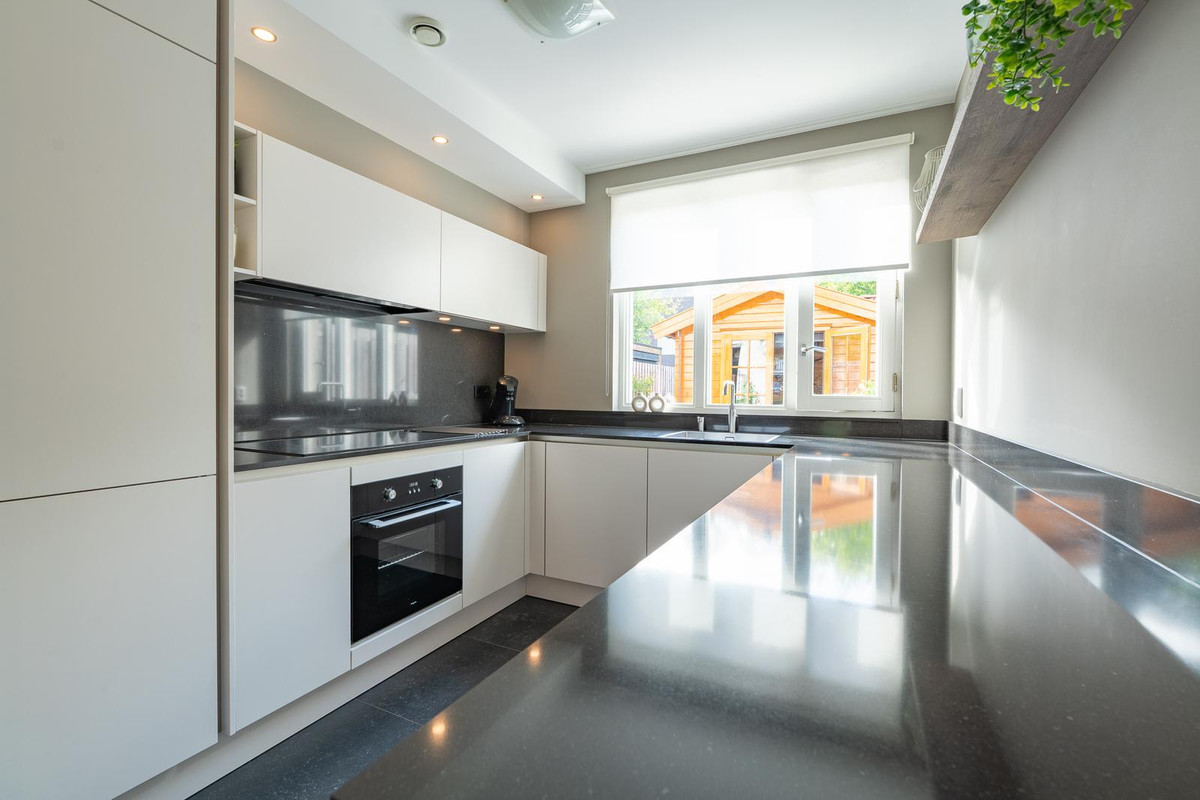 Tussenwoning te koop: Singelkade 84, Middelharnis