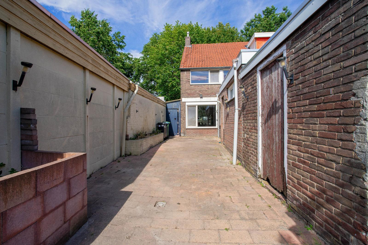 Tussenwoning te koop: Willem Prinzenstraat 63, Helmond