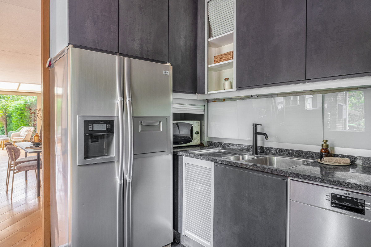 Hoekwoning te koop: Ottersveen 458, Spijkenisse
