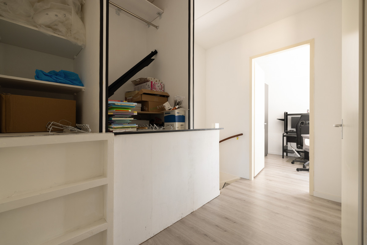 Tussenwoning te koop: Chatelainestraat 48, Almere