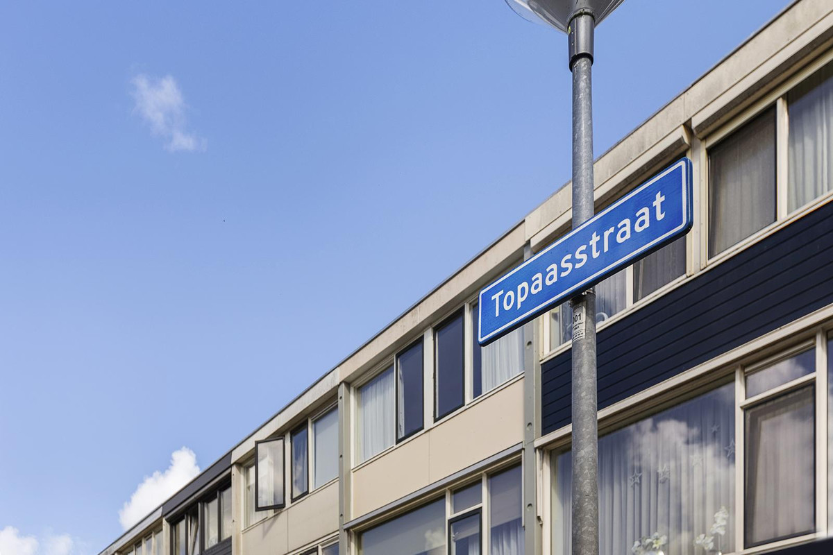 Tussenwoning te koop: Topaasstraat 3, Groningen