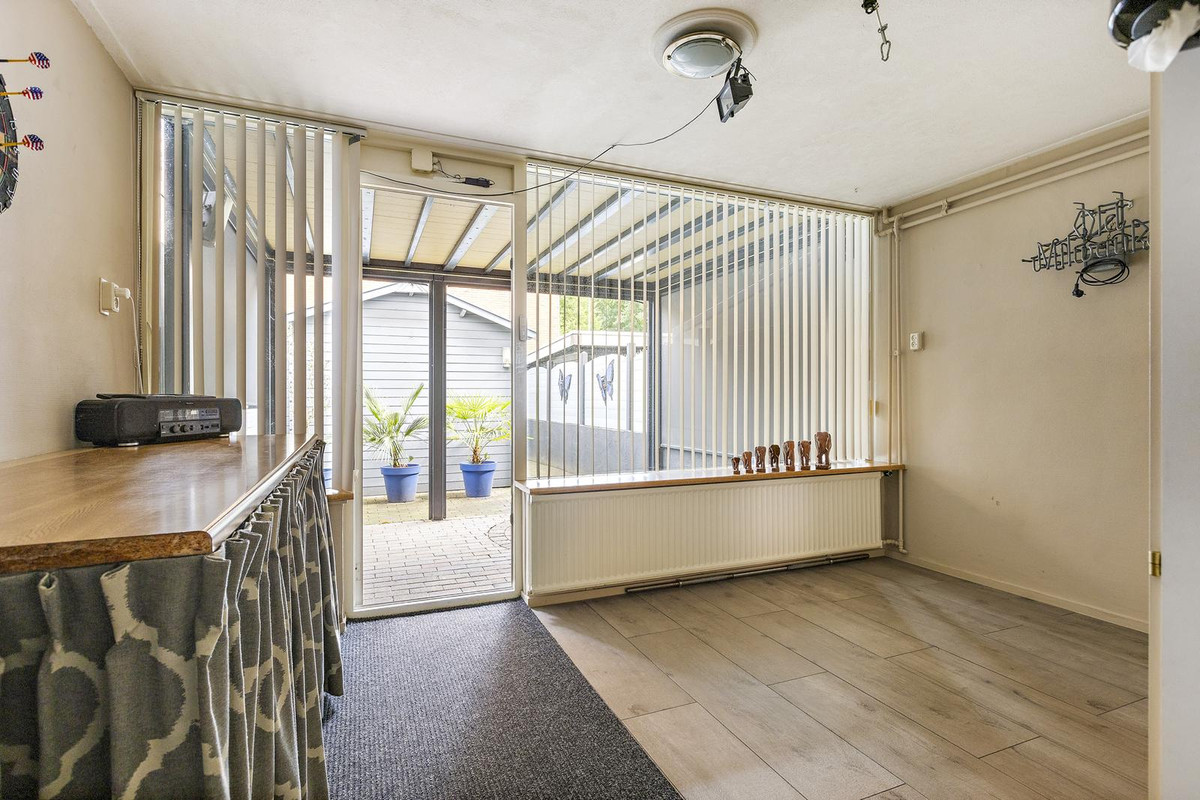 Tussenwoning te koop: Topaasstraat 3, Groningen