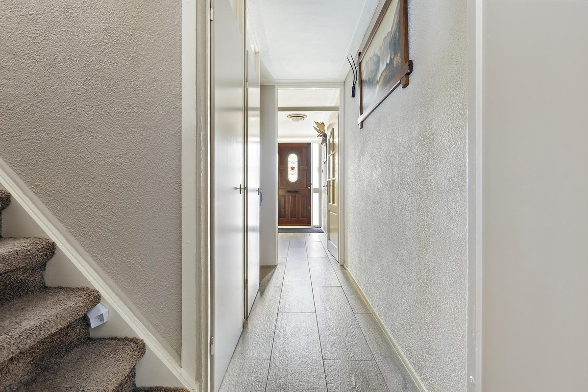 Tussenwoning te koop: Topaasstraat 3, Groningen