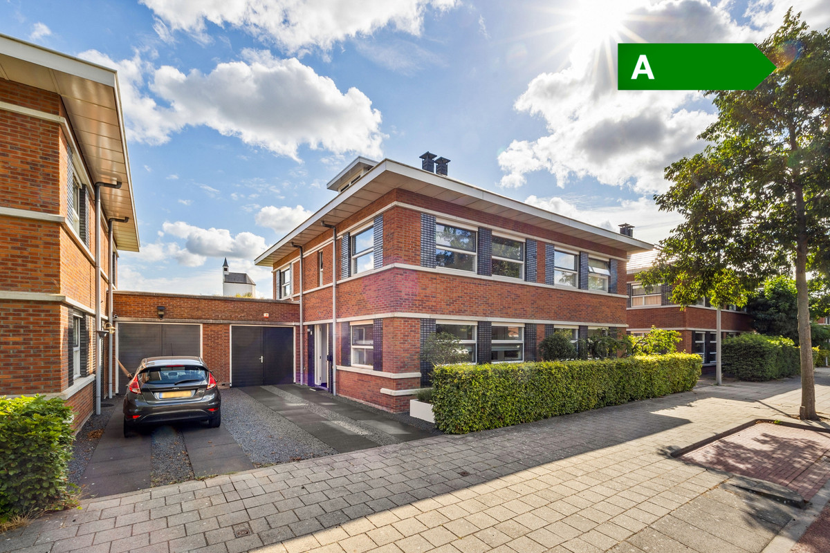 Tussenwoning te koop: Molenpolderstraat 10, 'S-Gravenhage