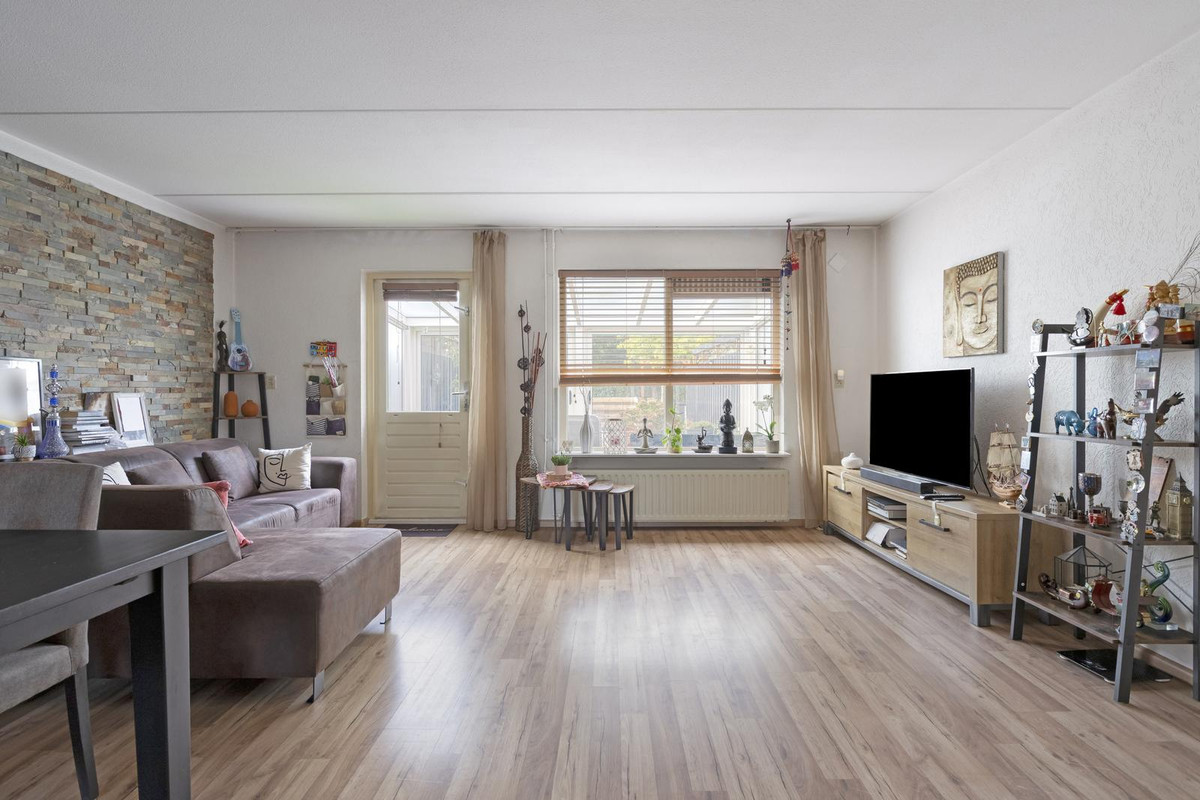 Tussenwoning te koop: Mastbos 501, Hoofddorp