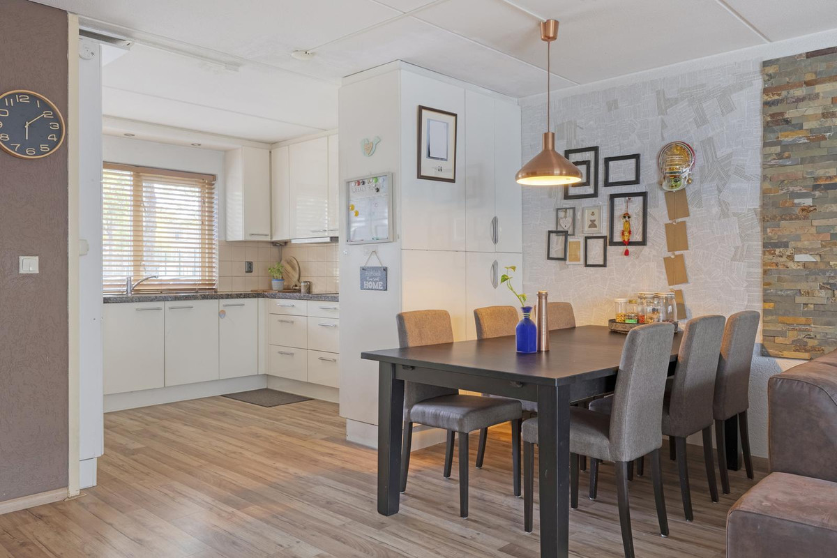 Tussenwoning te koop: Mastbos 501, Hoofddorp