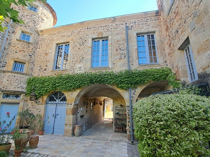 Chateau-Domaine Auvergne 