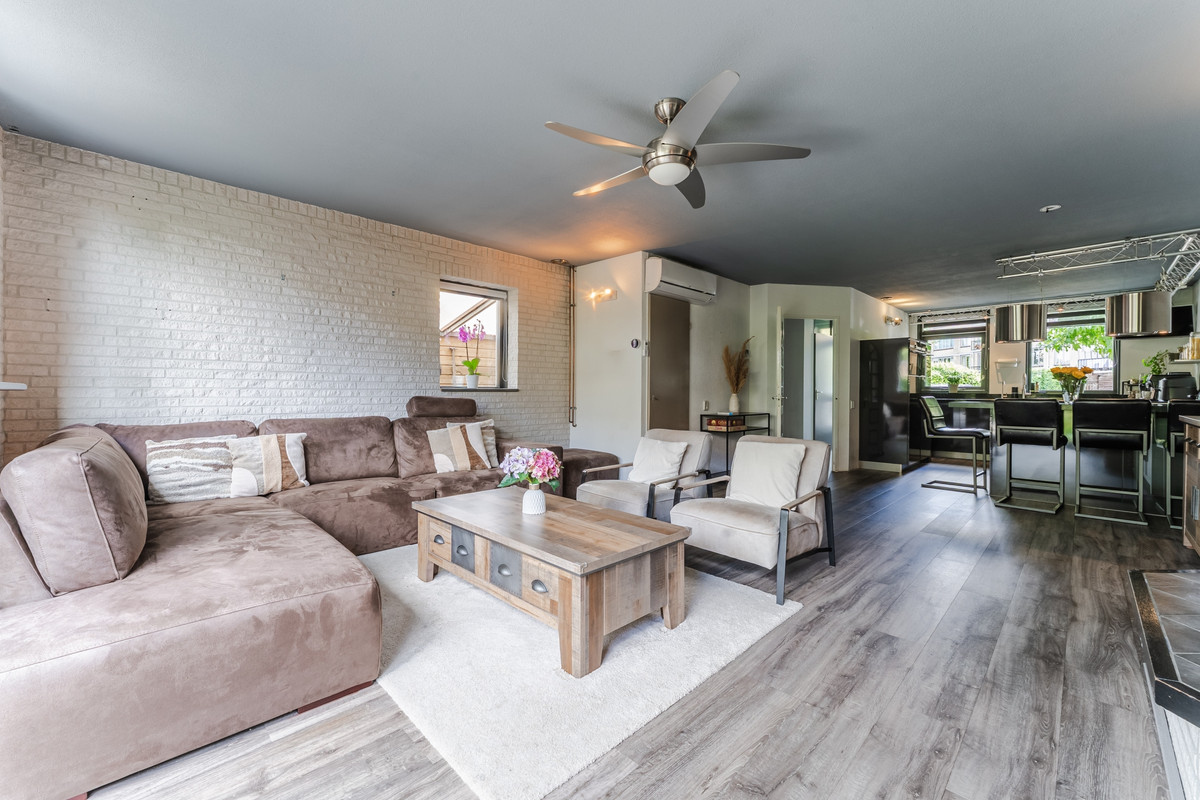 Hoekwoning te koop: Willemsbos 101, Hoofddorp