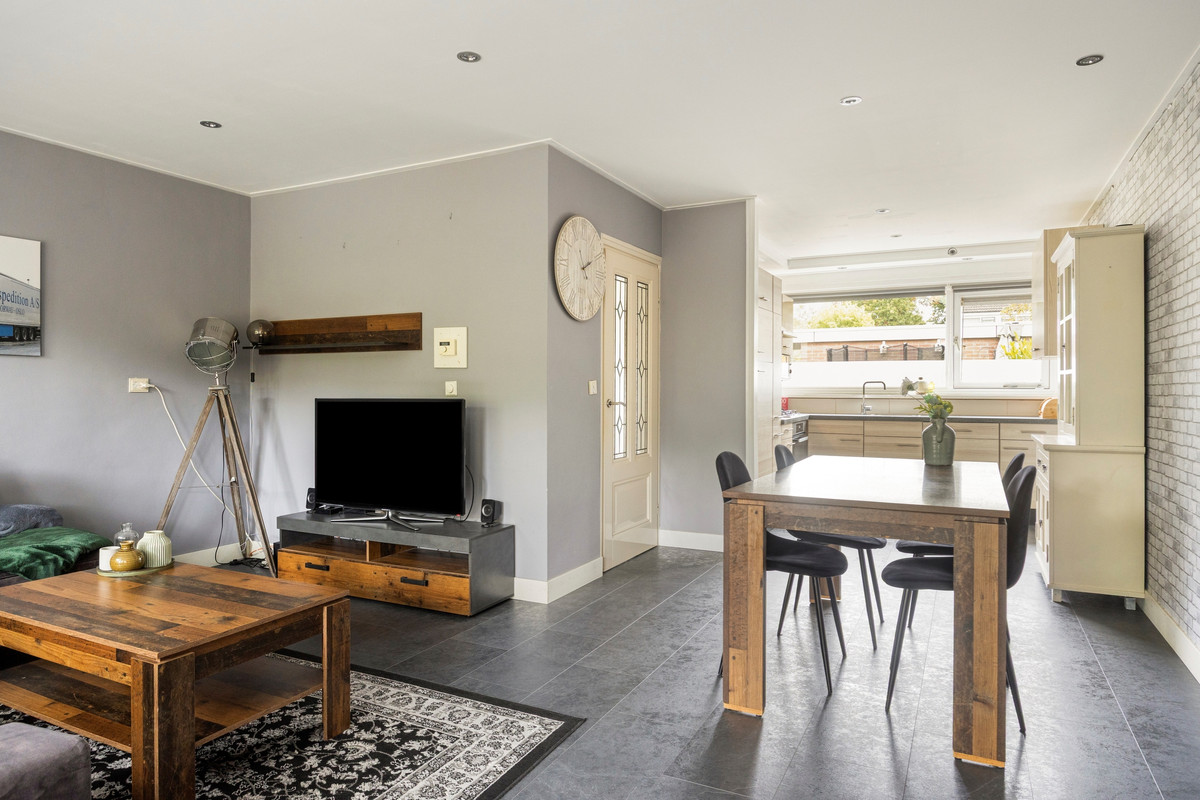 Tussenwoning te koop: Spoolderlanden 3, Enschede