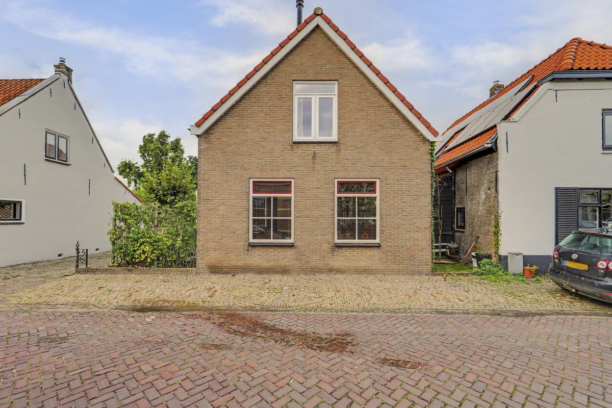 Appartement te koop: Dorpsstraat 40, Goudswaard