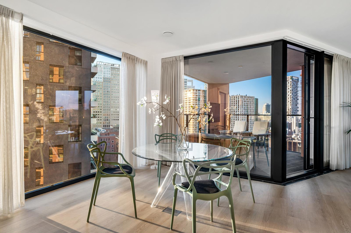 Appartement te koop: Wijnhaven 65B14, Rotterdam
