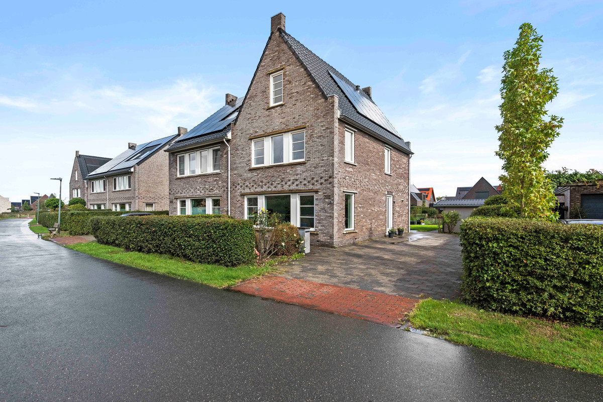 Twee-onder-één-kap te koop: Langs de erven 208, Meerstad