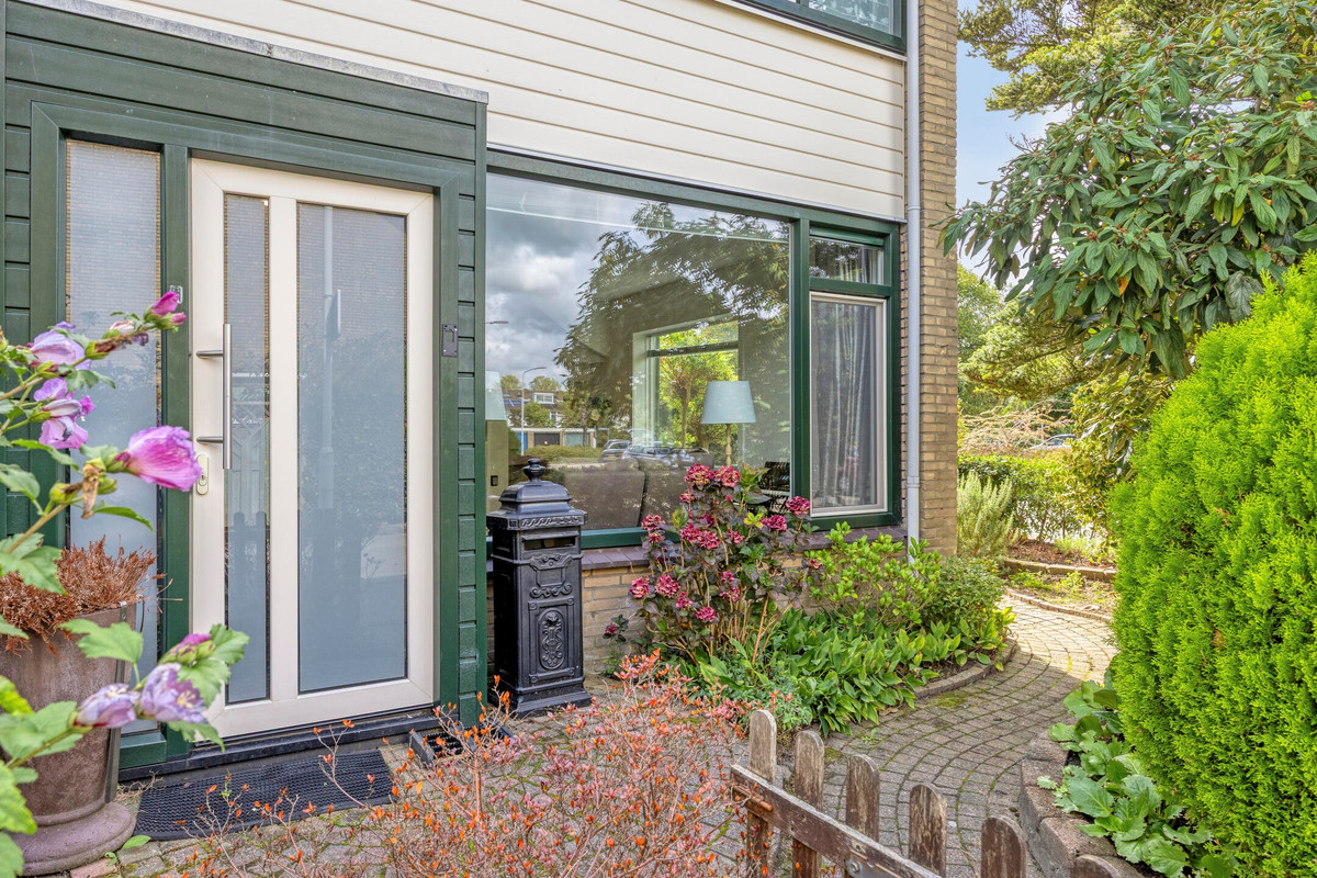 Hoekwoning te koop: Herikerberg 1, Zoetermeer