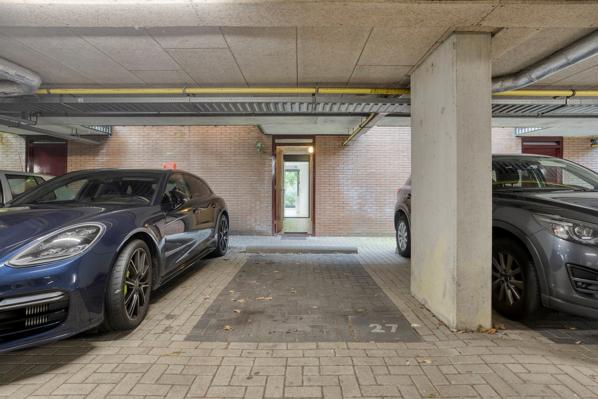 Tussenwoning te koop: Jacques Veltmanstraat 149, Amsterdam