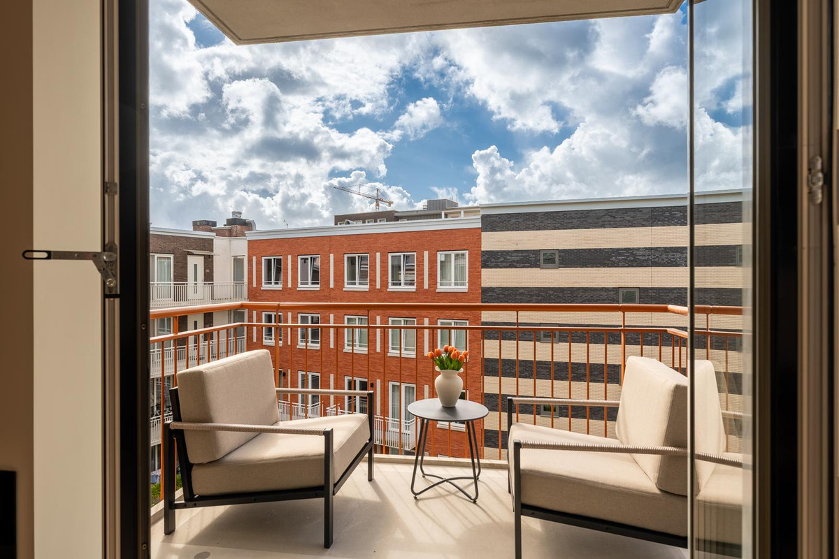 Appartement te koop: Bart van der Leckhof 58, Diemen