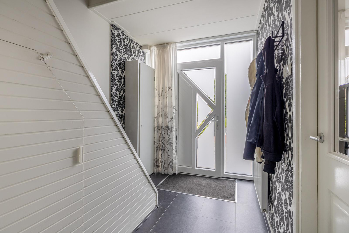 Tussenwoning te koop: Bryhoekstraat 22, Hellevoetsluis