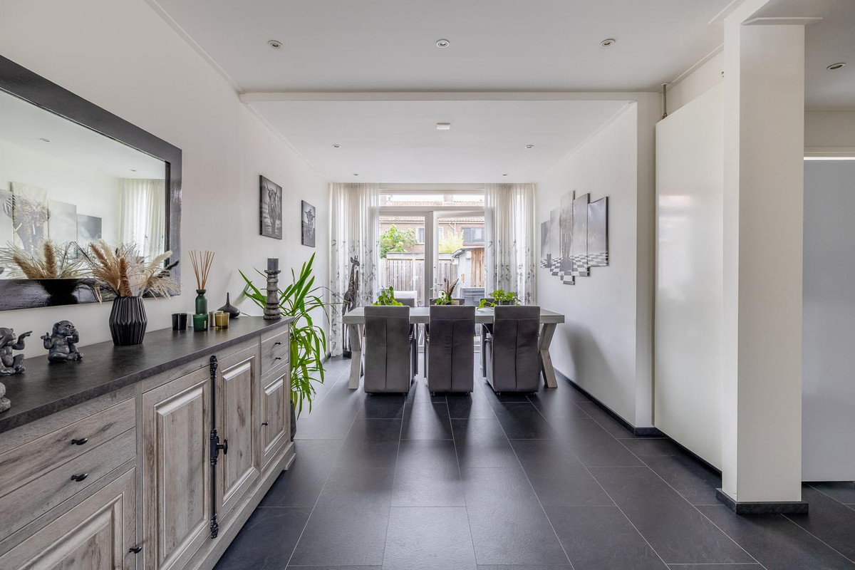 Tussenwoning te koop: Bryhoekstraat 22, Hellevoetsluis
