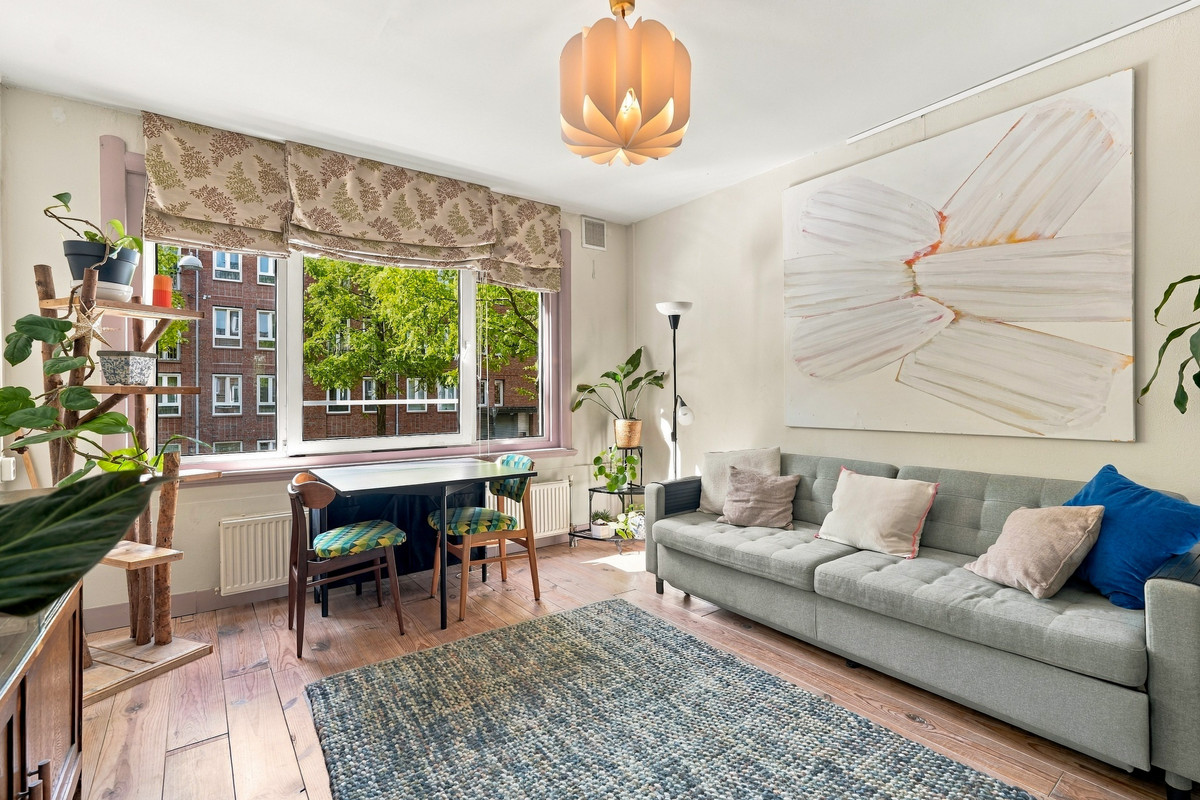 Studio te koop: Molukkenstraat 37-1, Amsterdam