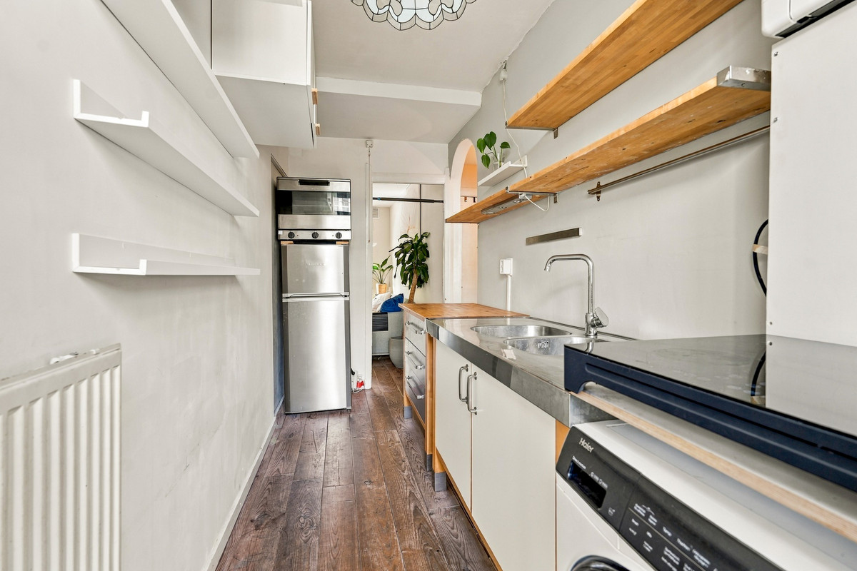 Studio te koop: Molukkenstraat 37-1, Amsterdam