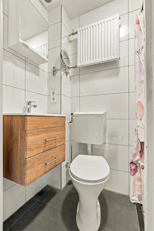 Studio te koop: Molukkenstraat 37-1, Amsterdam