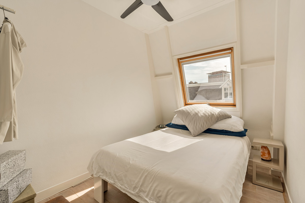 Studio te koop: Rustenburgerstraat 386D, Amsterdam