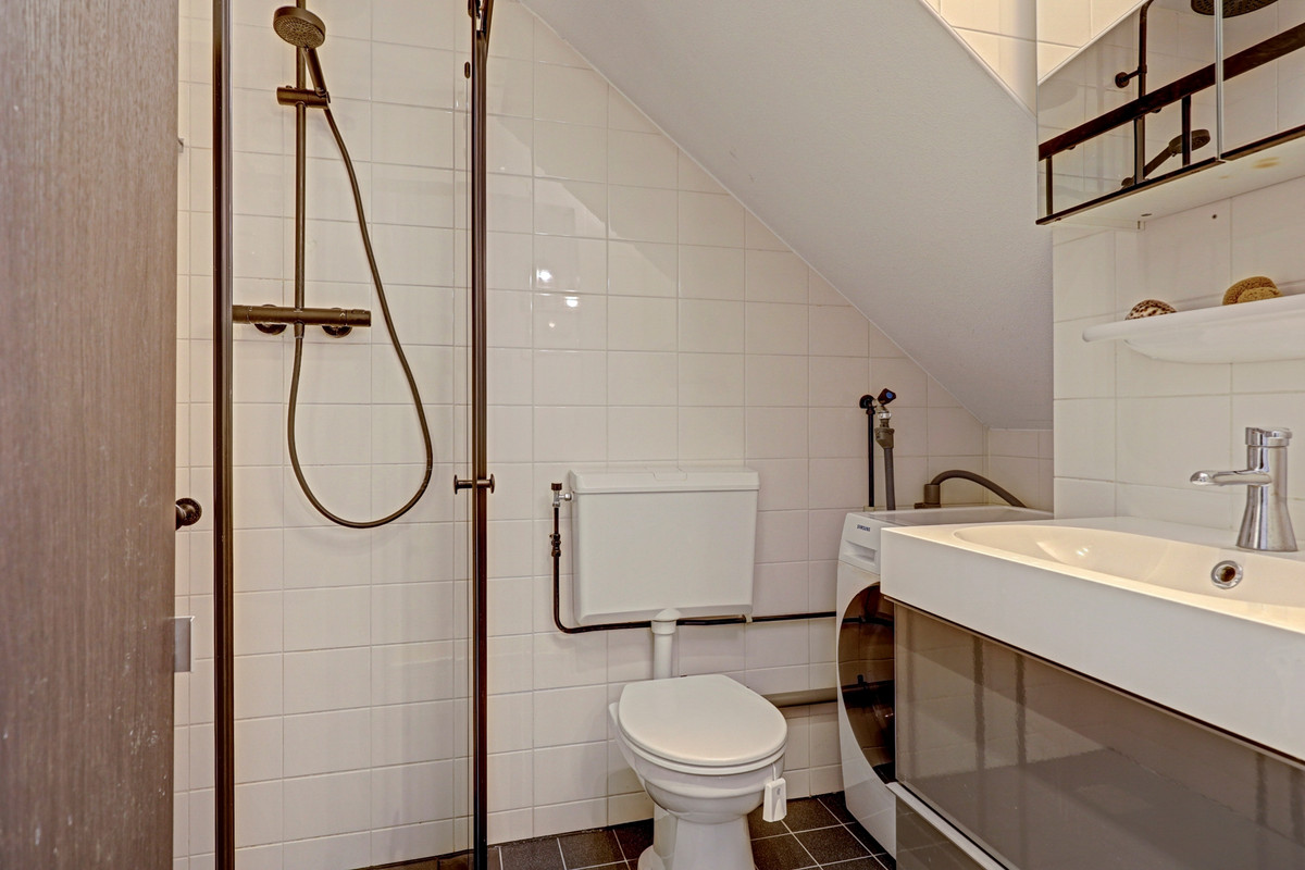 Studio te koop: Van Boetzelaerstraat 30H, Amsterdam