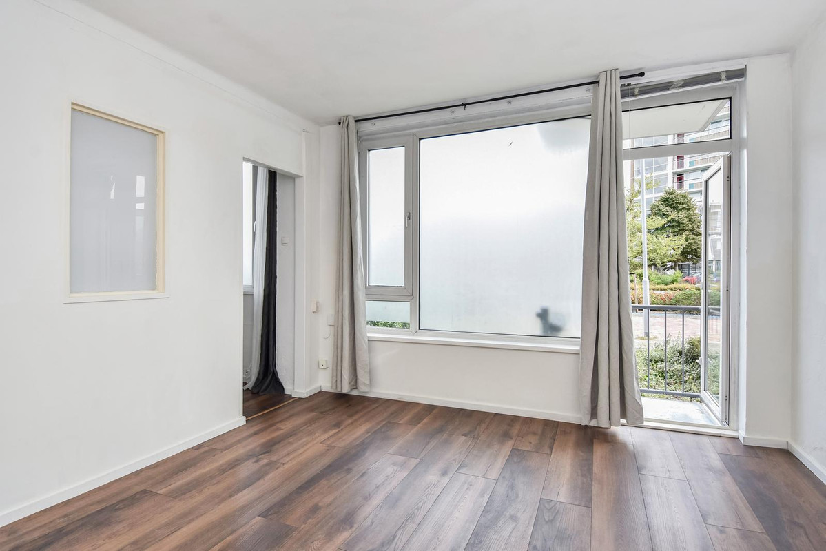 Studio te koop: Uhlenbeckstraat 3, Voorburg