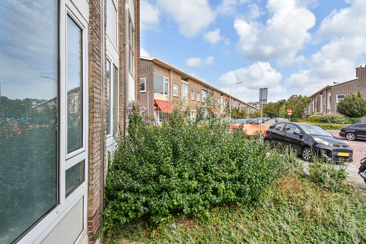 Studio te koop: Uhlenbeckstraat 3, Voorburg