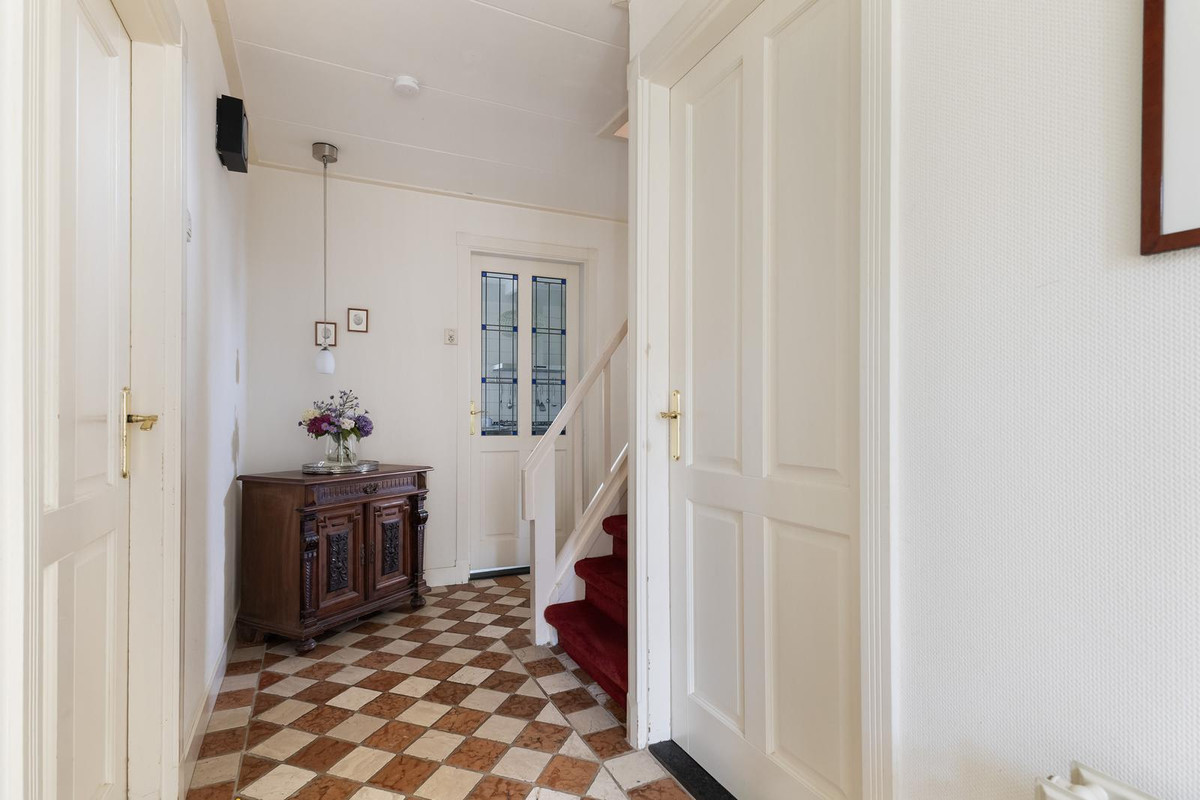 Vrijstaande woning te koop: Skoalikkers 27, Augustinusga