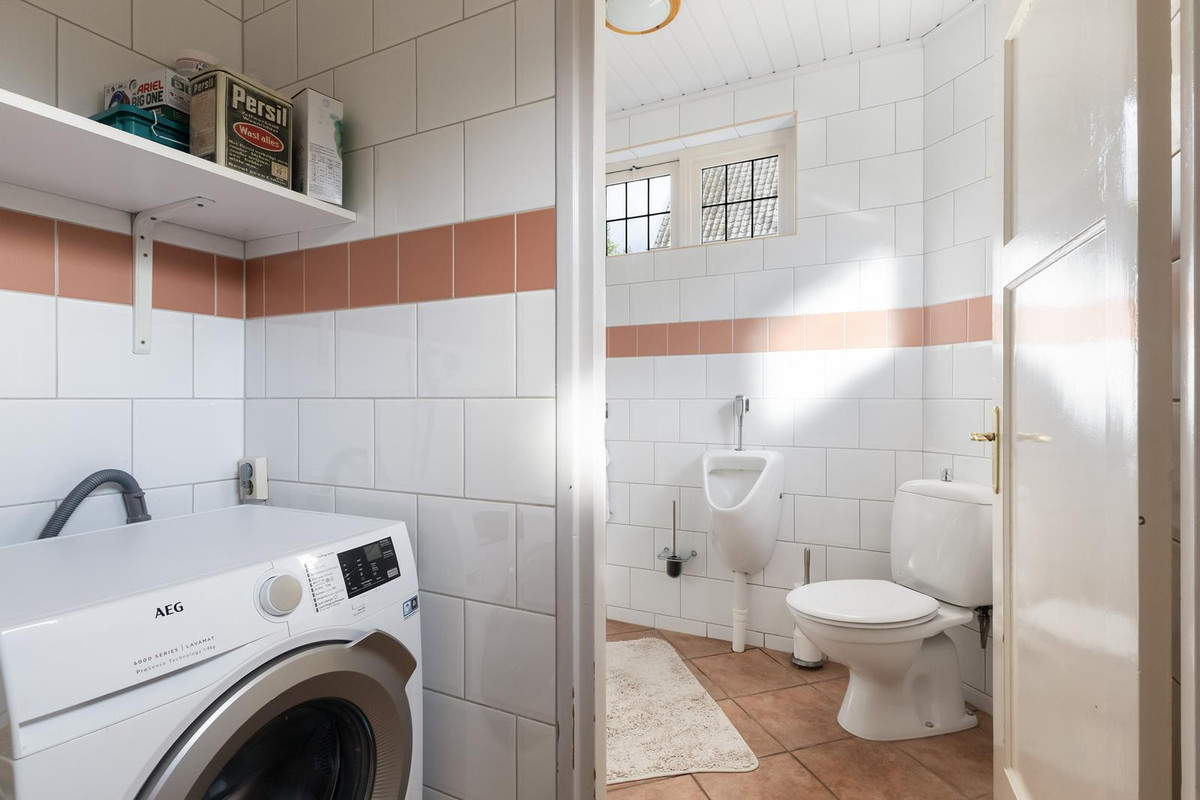 Vrijstaande woning te koop: Skoalikkers 27, Augustinusga