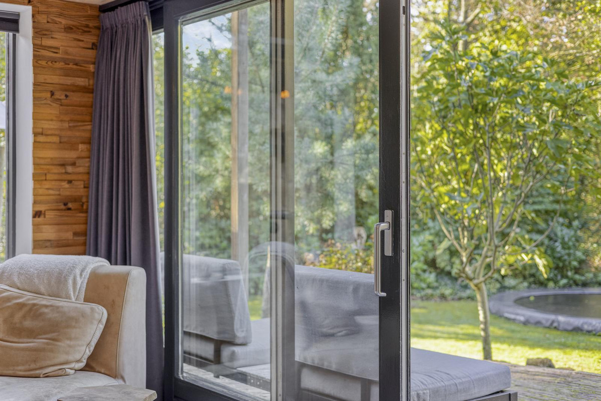 Vrijstaande woning te koop: Veldhaarweg 100, Enschede