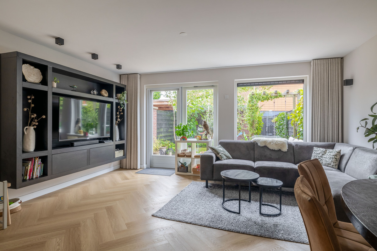 Tussenwoning te koop: Waddenring 77, Barendrecht