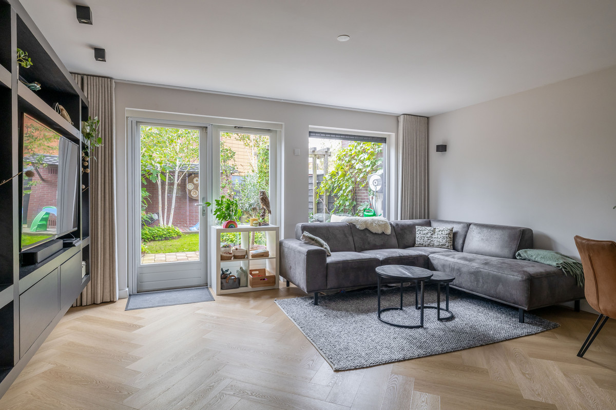 Tussenwoning te koop: Waddenring 77, Barendrecht