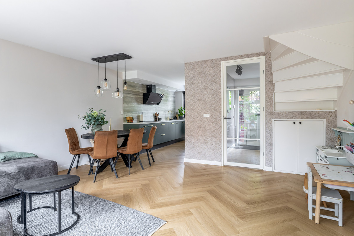 Tussenwoning te koop: Waddenring 77, Barendrecht