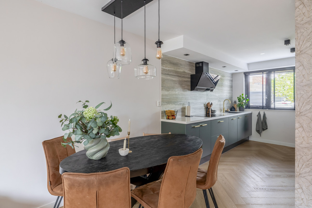 Tussenwoning te koop: Waddenring 77, Barendrecht