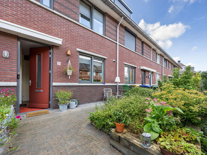 Voormeerstraat 11